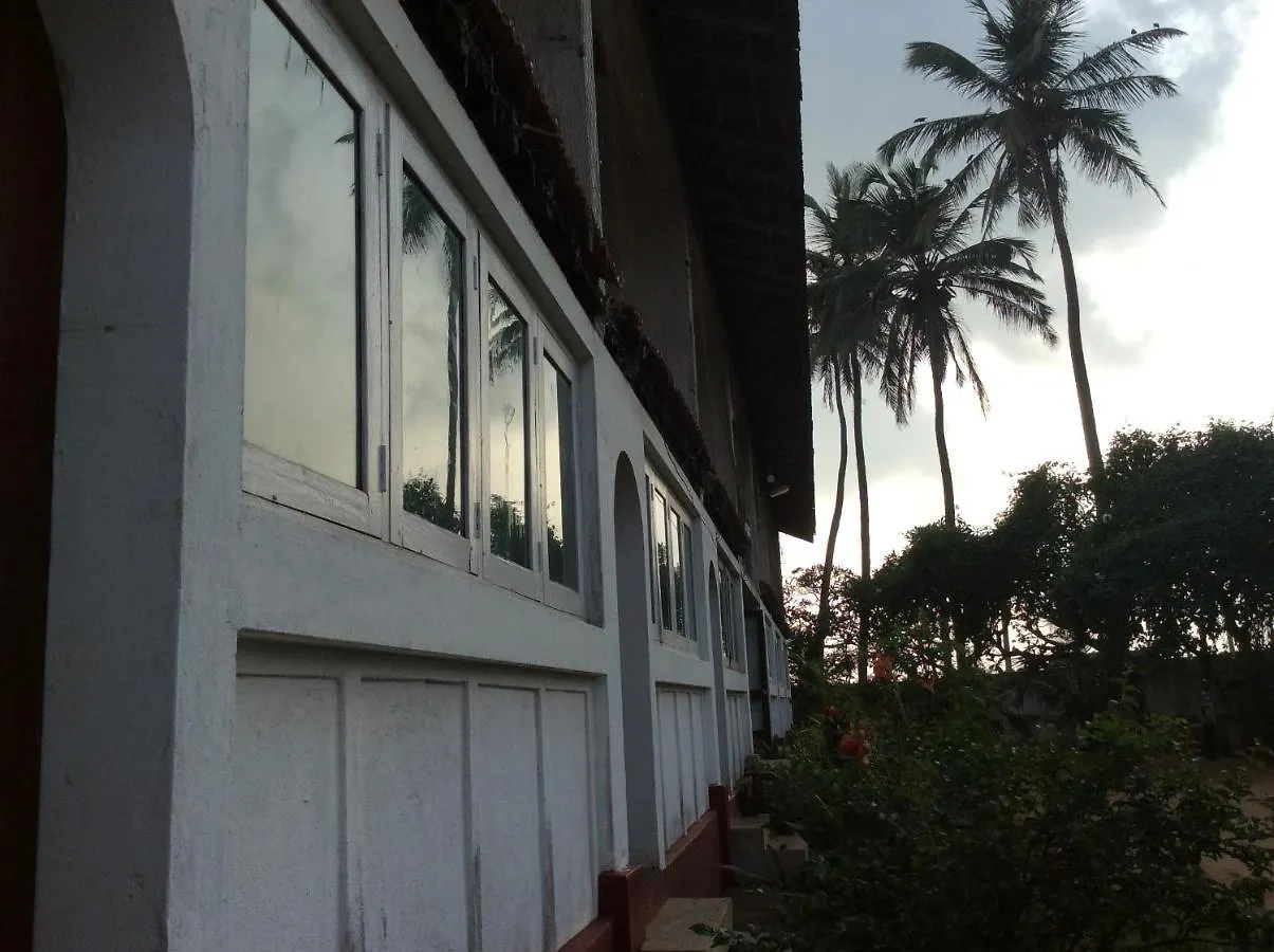 New Rest House Sea View Hotel Negombo