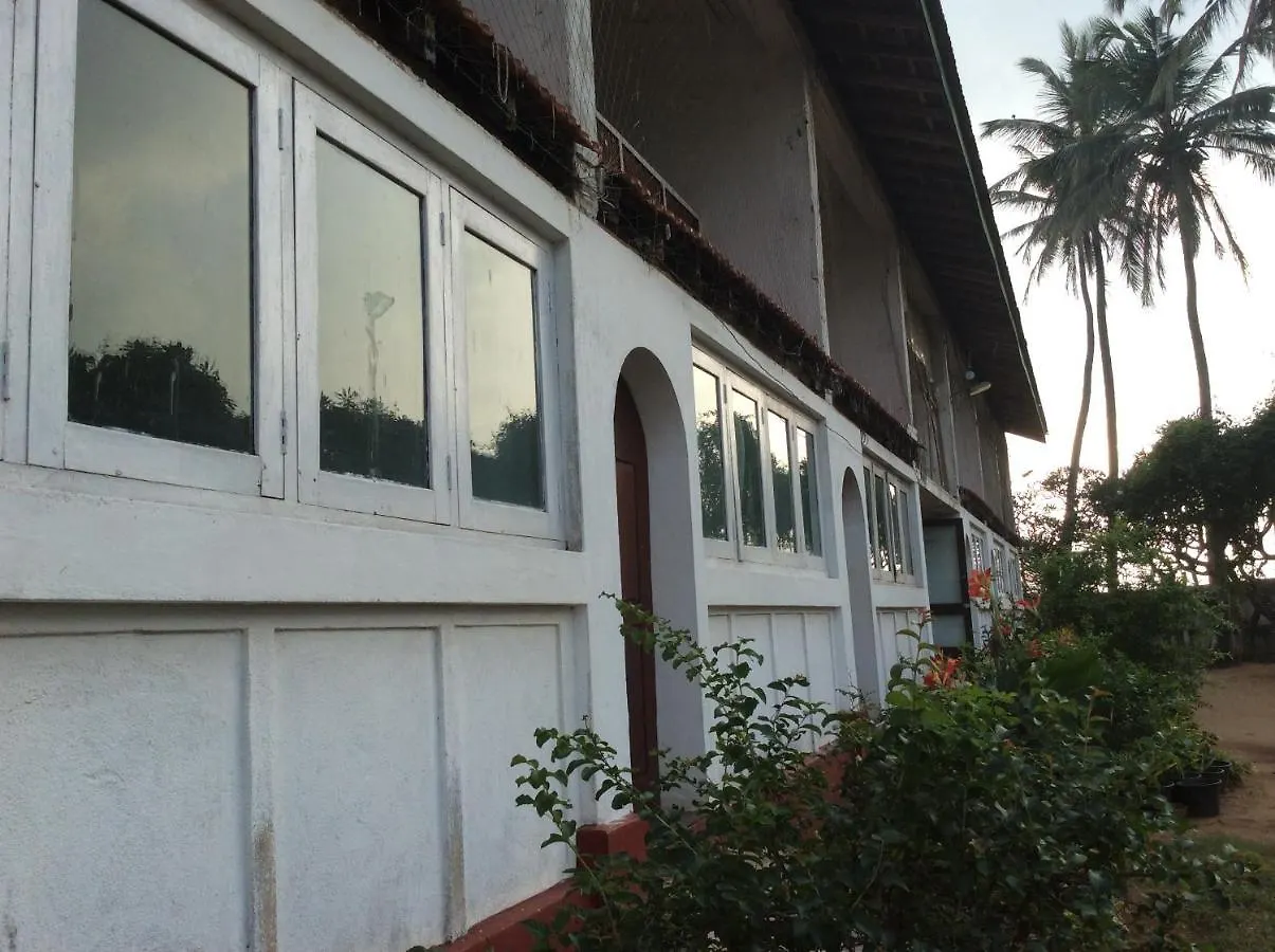 New Rest House Sea View Hotel Negombo