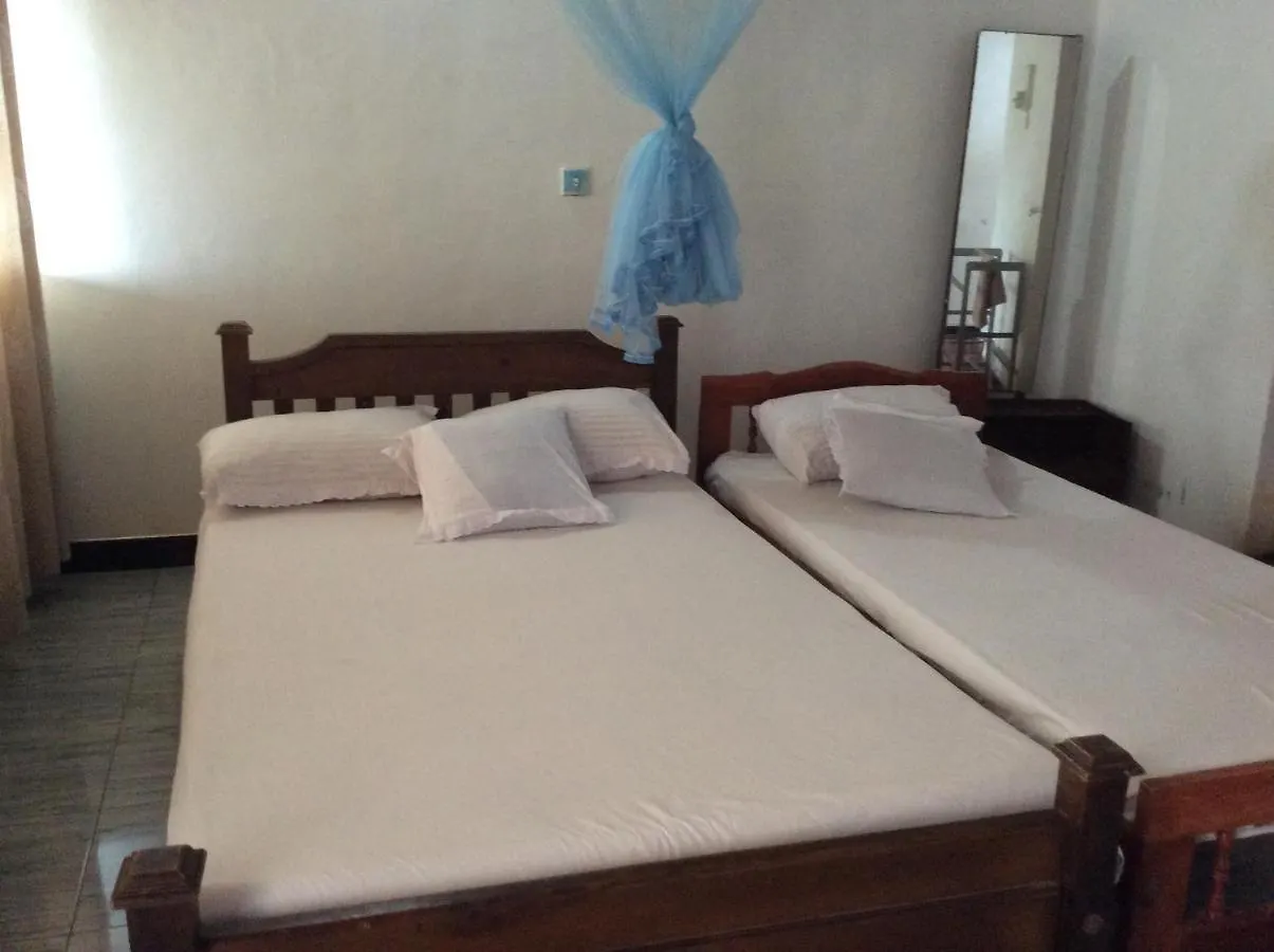 New Rest House Sea View Hotel Negombo